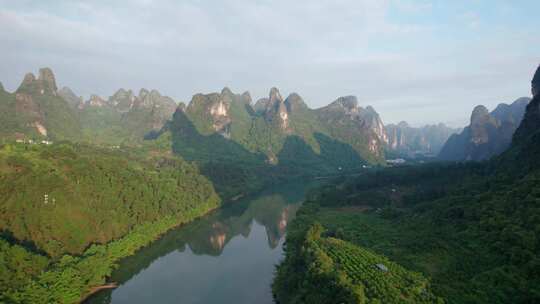 桂林市漓江风景区4k航拍桂林下龙风光