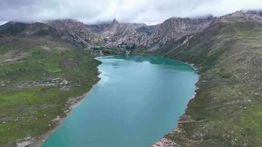 航拍四川甘孜海子山姊妹湖风光