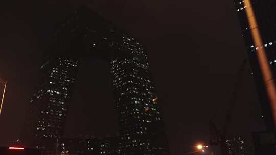 北京国贸夜景车窗视角
