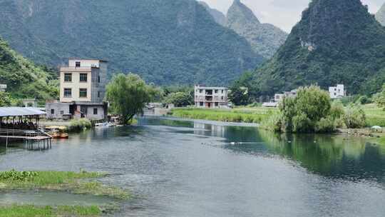 广西山水河流农村山清水秀