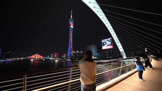 广州海心沙夜景海心桥广州塔小蛮腰夜景角度