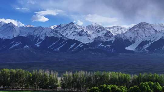 新疆哈密天山壮丽风光实拍视频