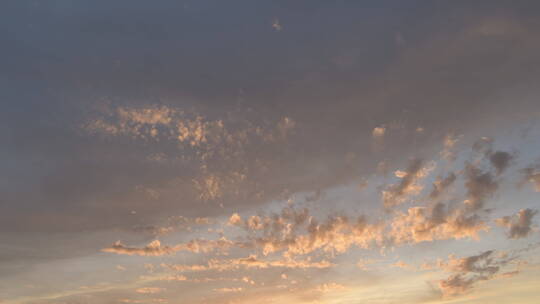 日落时分彩色云层视频素材模板下载