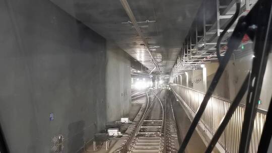 地铁隧道穿梭效果