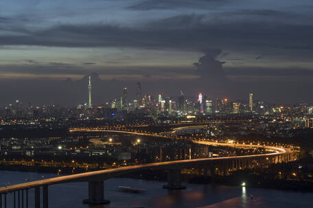 广州南沙港快速日转夜城市风光
