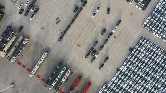 航拍汽车工厂满满停车场视频素材模板下载
