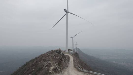 航拍湖南衡东鸡公岩自然风光风力发电机