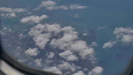 飞机里看到的云层视频素材模板下载