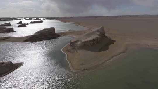 青海海西大柴旦水上雅丹航拍4k视频