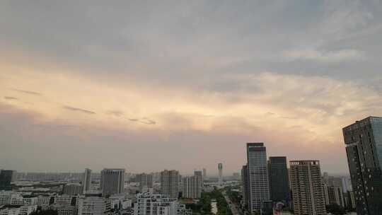 夕阳下的城市杭州下沙