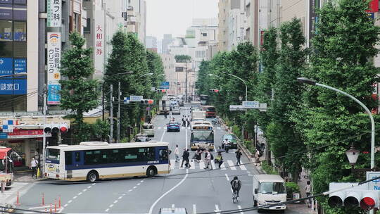 4K日本中野区街头巴士礼让行人