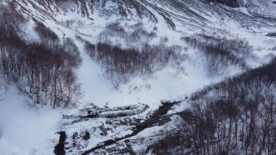 吉林长白山冬季航拍，山峰白雪大气壮美