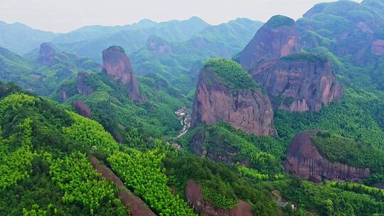 六仙石岩景区