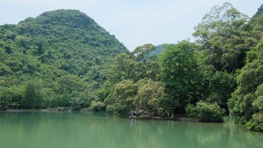 广西柳州山水龙潭公园湖水风景视频素材模板下载