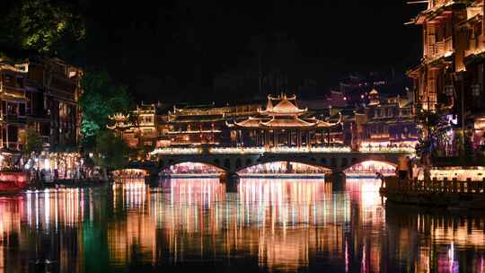 凤凰古城夜景视频素材模板下载