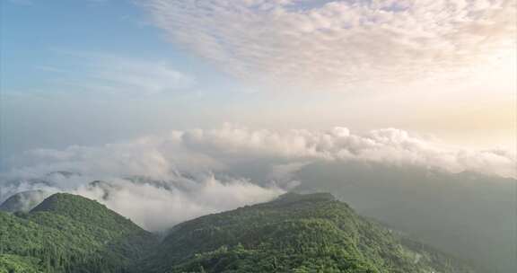 大山云海形成天空云动