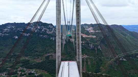 花江峡谷大桥建设航拍