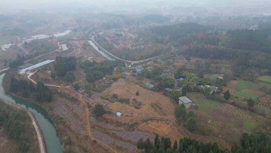 四川德阳罗江村庄冬季河流山野