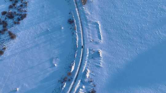 航拍呼伦贝尔雪原公路