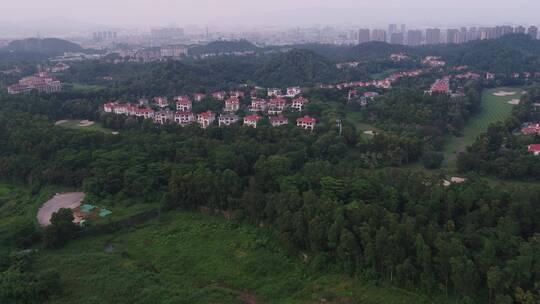 航拍深圳龙华区观澜城市绿化