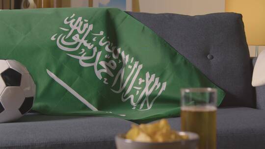 沙发上的沙特阿拉伯国旗特写