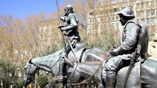 唐吉诃德和桑乔_潘萨的雕像