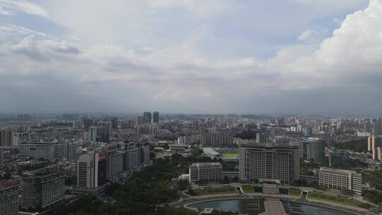 雨后城市风光