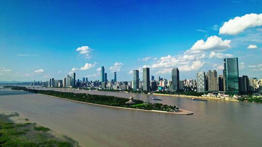 航拍长沙湘江橘子洲头城市风光全景