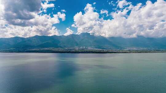 云南大理苍山洱海蓝天白云航拍延时摄影