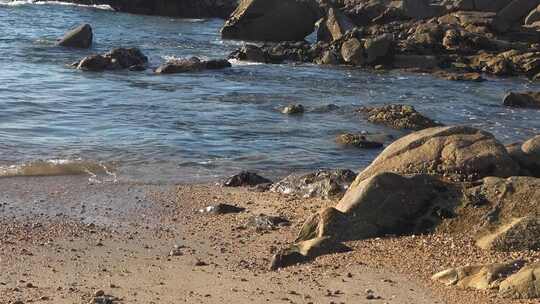 Agua do mar e pedras