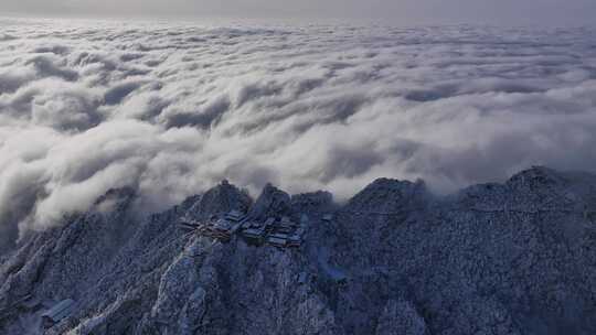 河南老君山雪后云海航拍