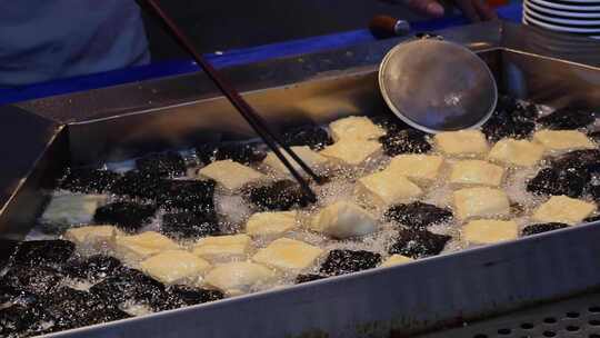 夜市地摊美食小吃