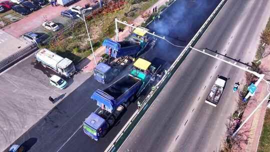 路政修柏油马路