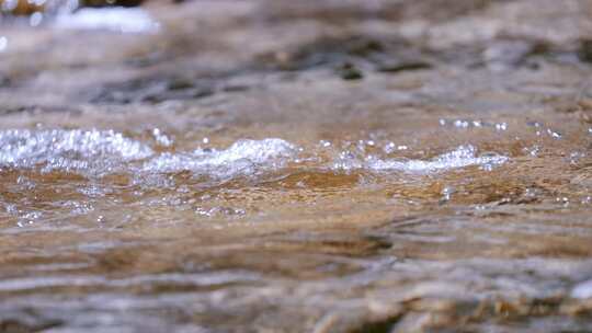 山谷瀑布水流山泉水