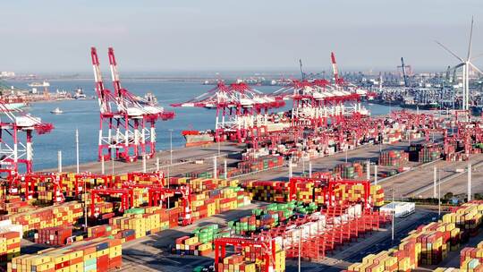 天津港港口码头集装箱物流货运海洋运输