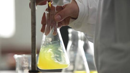 烧杯试管蒸馏瓶化学实验检测
