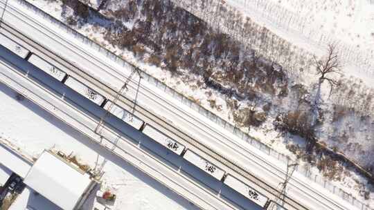 下雪 雪后雪 建筑 火车 运煤视频素材模板下载