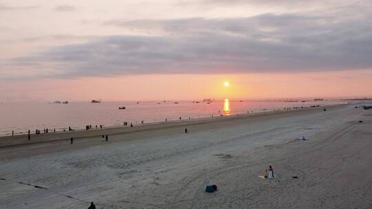 沙滩日落御mini航拍，绝美！