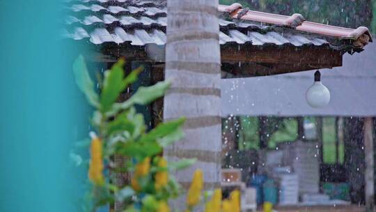 下雨雨景慢镜头视频