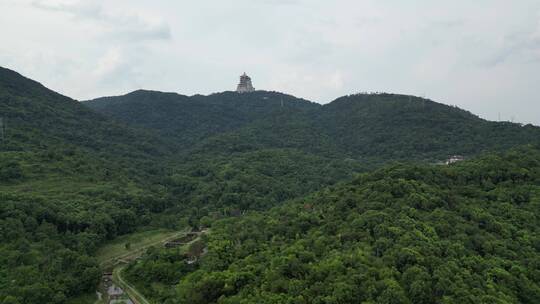 航拍湖北黄石东方山4A景区金顶