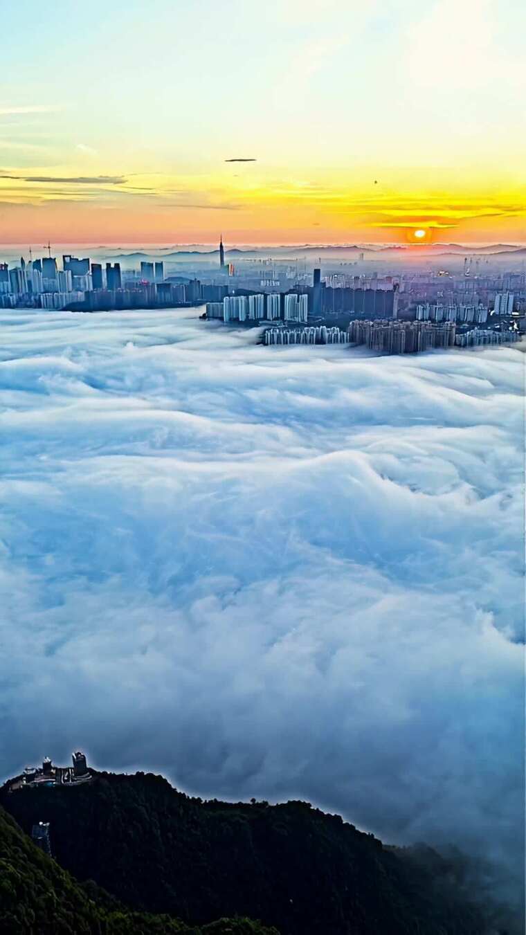 城市云海日出景观