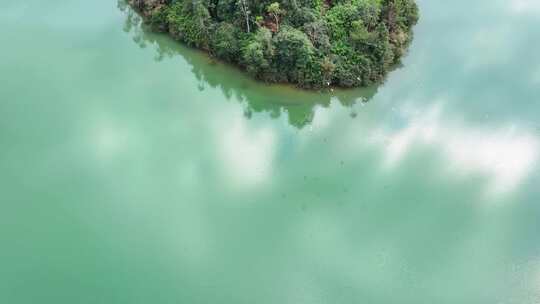 青山绿水风景视频航拍生态水系河道治理