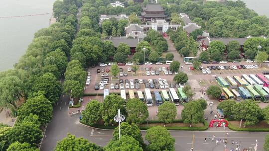 航拍橘子洲景区停车场