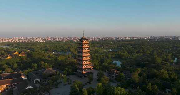 江苏省扬州市瘦西湖大明寺夕阳风光航拍素材