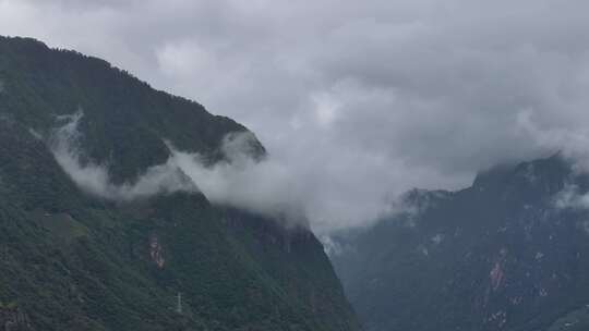 怒江峡谷高黎贡山航拍