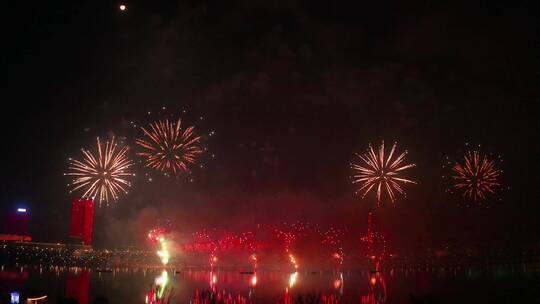 烟花 城市烟花 节日庆祝 西安奥体中心夜景