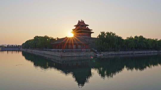 北京故宫角楼日出光影