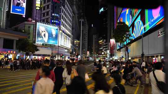 香港斑马线行人过马路红绿灯路口人行横道