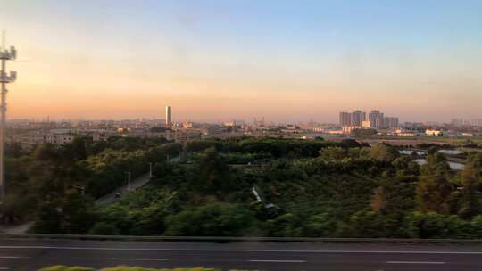 高铁车窗外风景 广东城市 7880