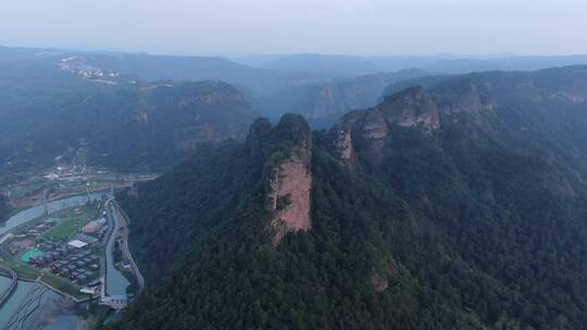 航拍浙江绍兴新昌县穿岩十九峰